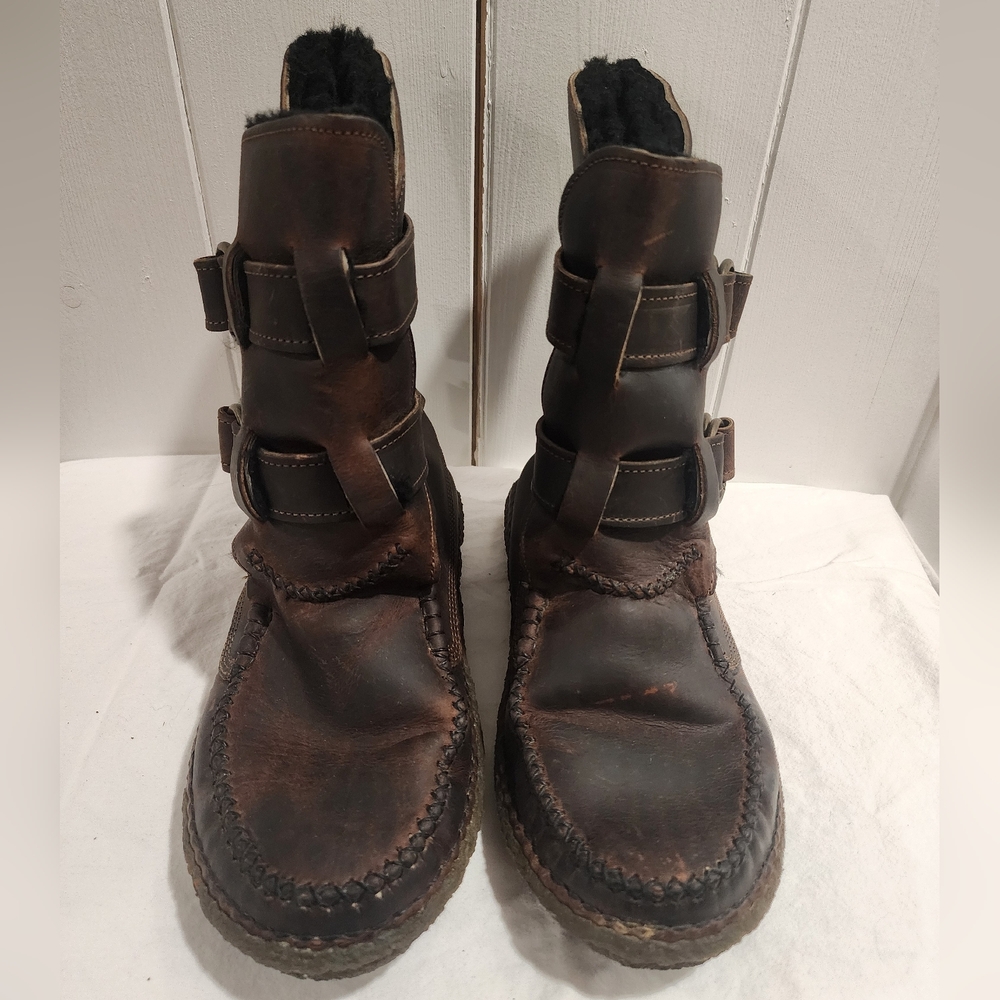 Twinstrap Ring Boots 10 - Picture 2 of 6